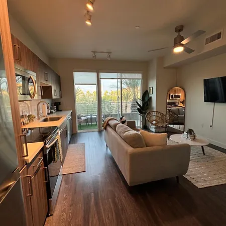Downtown Zen Bliss Apartment